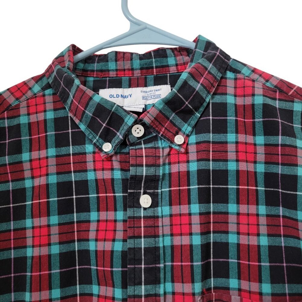 Old Navy Size L Red, Black, Green Plaid Everyday Shirt, Slim Fit, Built In Flex - Picture 2 of 10